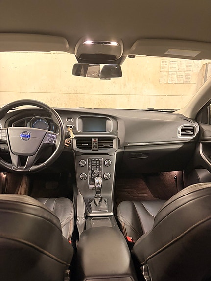 Volvo V40 Cross Country 14 of 20