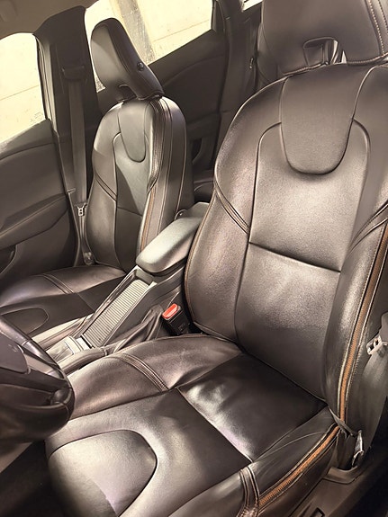 Volvo V40 Cross Country 19 of 20