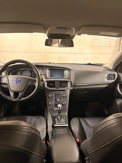 Volvo V40 Cross Country 16 of 20