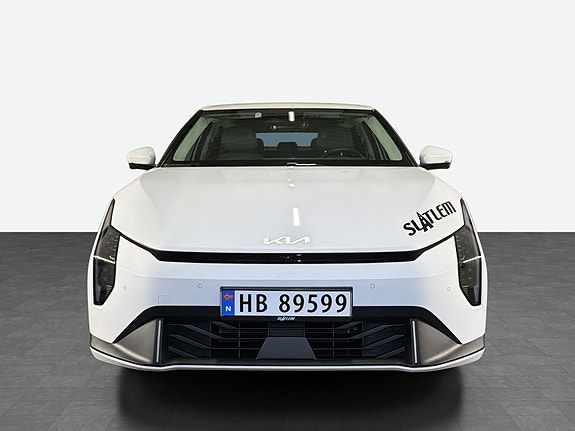 Kia EV4 5 of 13