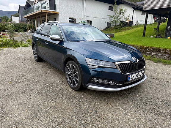 Skoda Superb 2 of 5