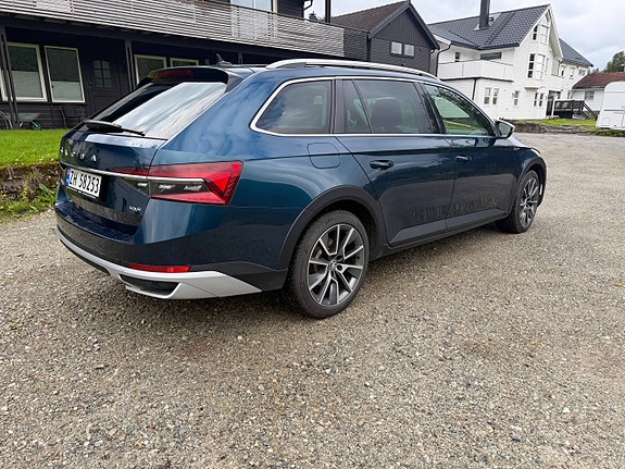 Skoda Superb 4 of 5