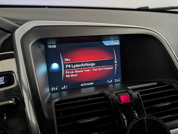 Volvo XC60 16 of 25