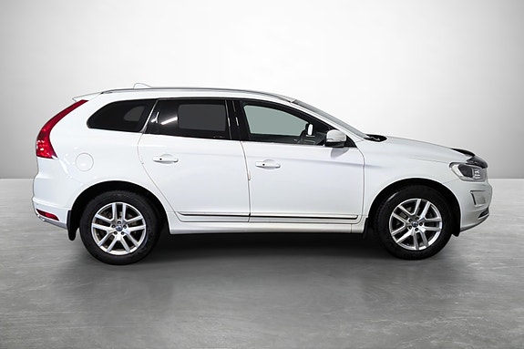 Volvo XC60 5 of 25