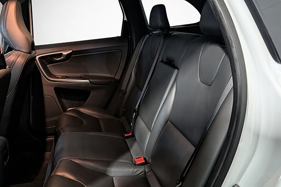 Volvo XC60 20 of 25