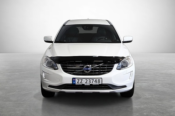 Volvo XC60 3 of 25