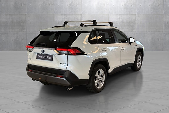 Toyota RAV4 5 of 18