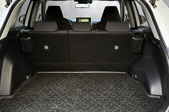 Toyota RAV4 18 of 18