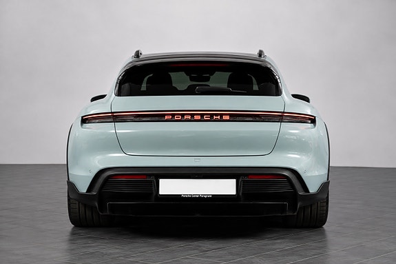 Porsche Taycan 4 6 of 21