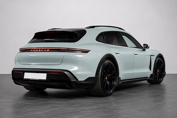 Porsche Taycan 4 5 of 21