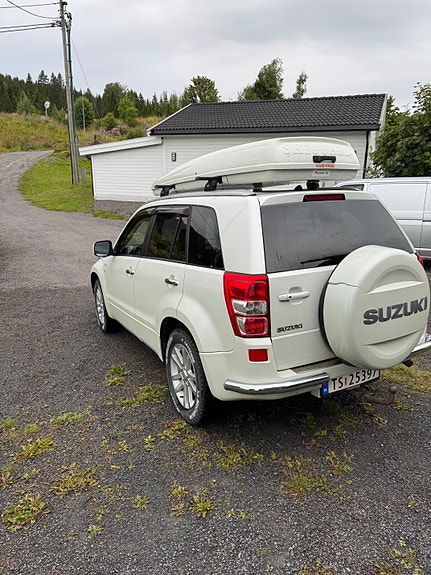 Suzuki Grand Vitara 5 of 5