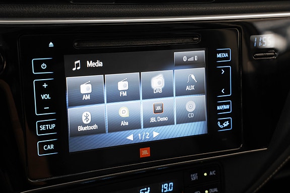 Toyota Auris 23 of 29