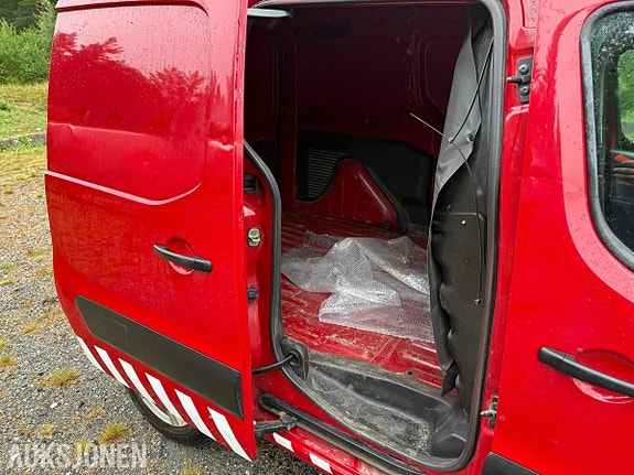 Citroen Berlingo 21 of 30