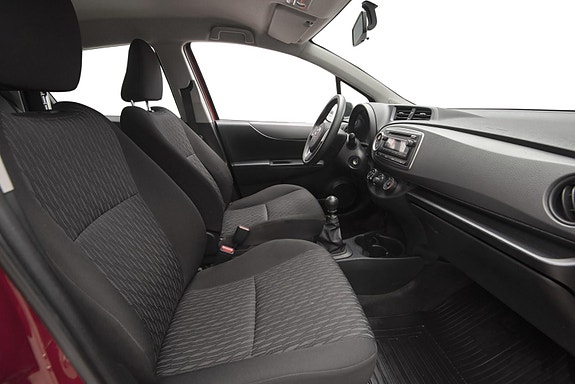 Toyota Yaris 20 of 21