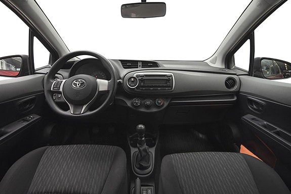 Toyota Yaris 13 of 21