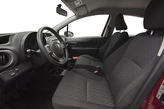 Toyota Yaris 11 of 21