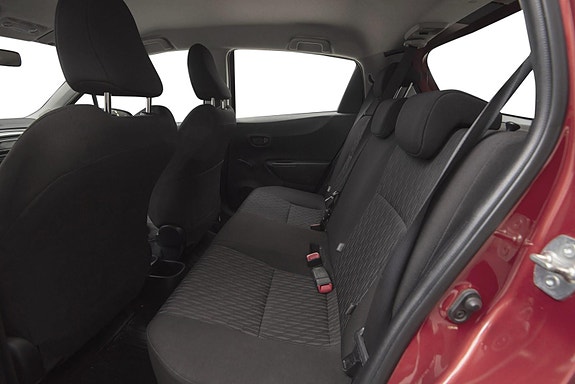 Toyota Yaris 17 of 21