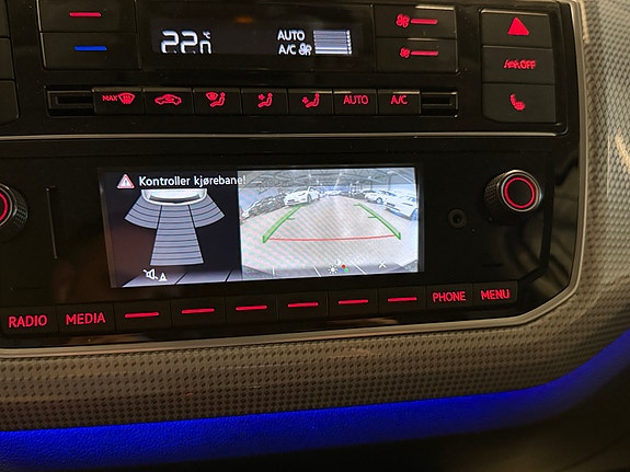 Volkswagen UP! 11 of 13
