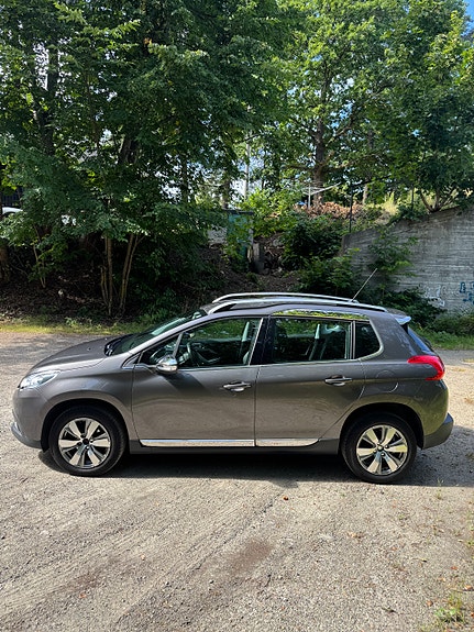 Peugeot 2008 7 of 22