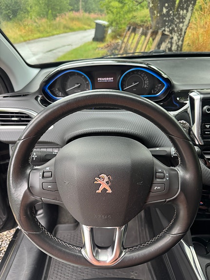 Peugeot 2008 16 of 22