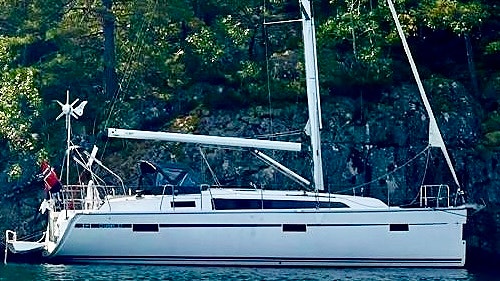 FAMILIEFAVORITT: BAVARIA 37 CRUISER – 3 lugarer – Masse utstyr – GI BUD! 5 of 24