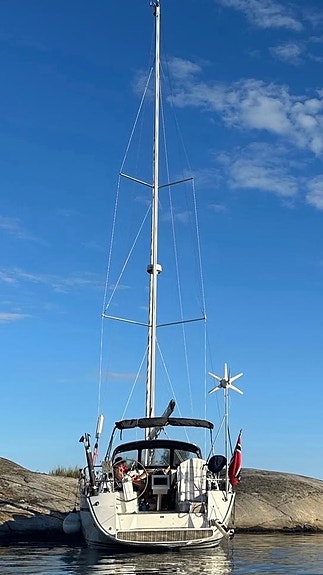 FAMILIEFAVORITT: BAVARIA 37 CRUISER – 3 lugarer – Masse utstyr – GI BUD! 7 of 24
