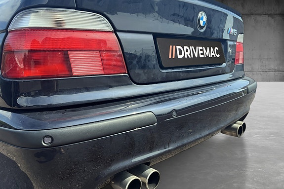BMW M5 10 of 27