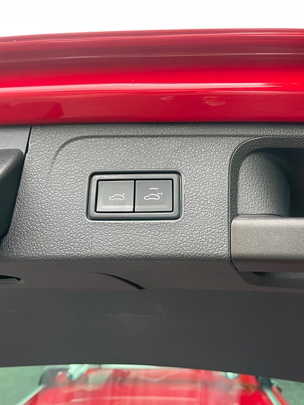 Volkswagen Passat Alltrack 16 of 22