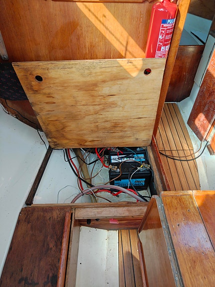 Albin seglebåt ca 28 fot frå omlag 1980-Yanmar dieselmotor & overhalt rigg 14 of 15