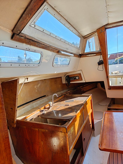 Albin seglebåt ca 28 fot frå omlag 1980-Yanmar dieselmotor & overhalt rigg 7 of 15
