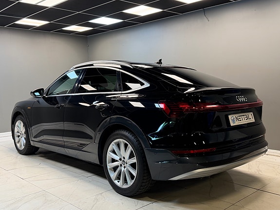 Audi e-tron Sportback 23 of 30