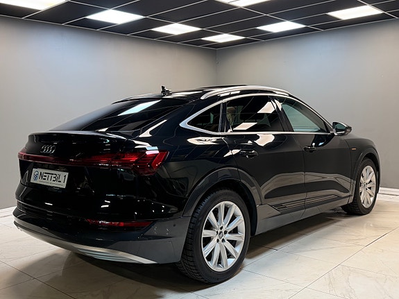 Audi e-tron Sportback 24 of 30