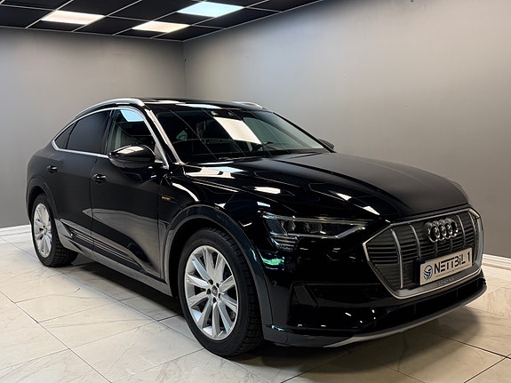Audi e-tron Sportback 2 of 30