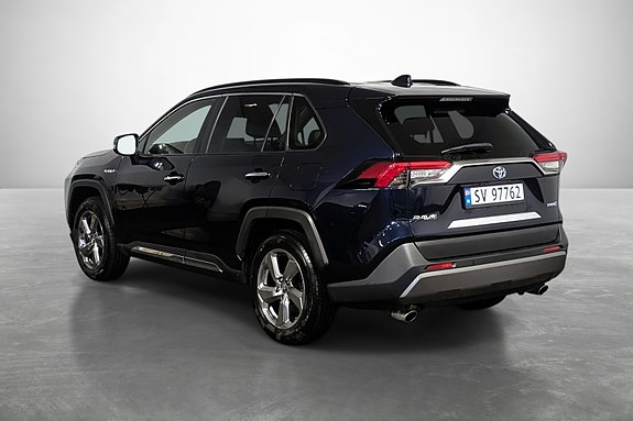 Toyota RAV4 6 of 27