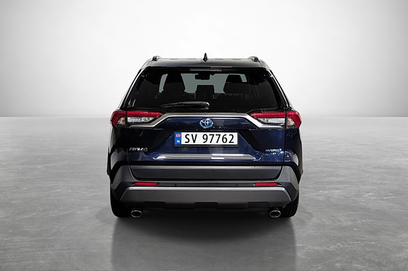 Toyota RAV4 9 of 27
