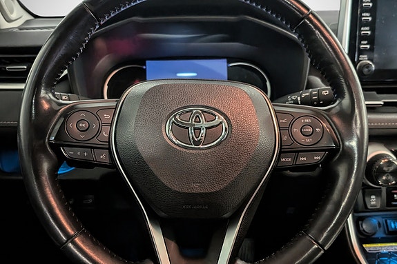 Toyota RAV4 15 of 27