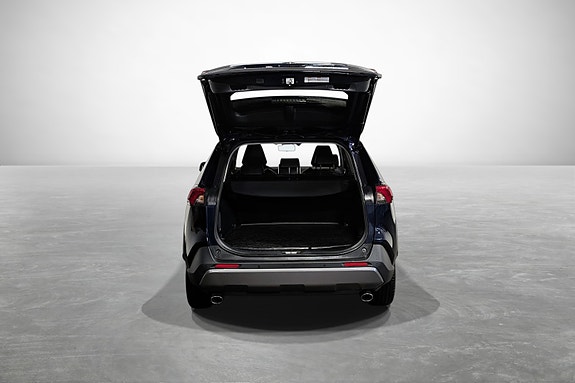 Toyota RAV4 8 of 27