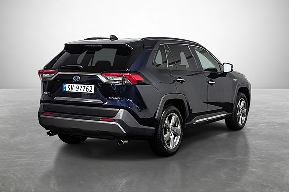 Toyota RAV4 7 of 27