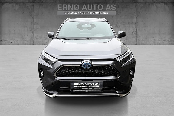 Toyota RAV4 3 of 15