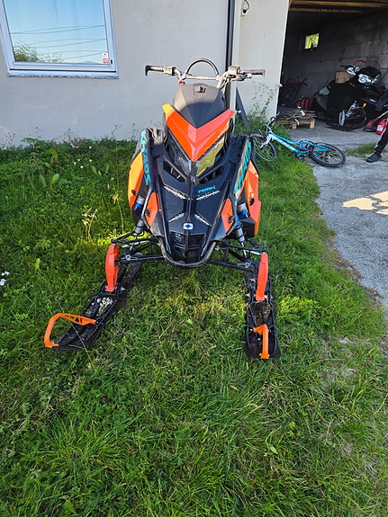 Polaris 850 RMK Khaos Slash 3 of 7
