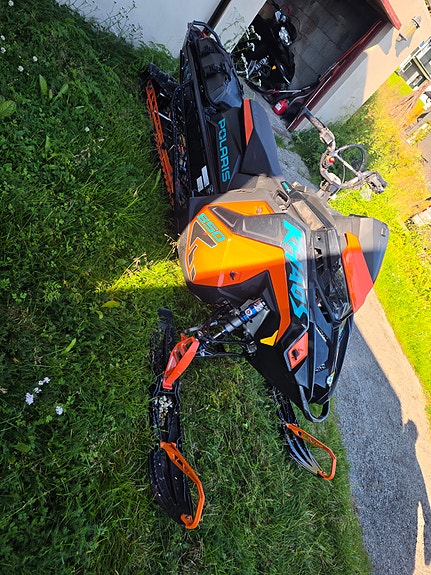 Polaris 850 RMK Khaos Slash 5 of 7