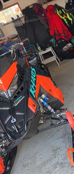 Polaris 850 RMK Khaos Slash 2 of 7