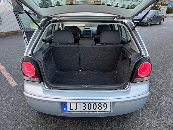 Volkswagen Polo Cross 9 of 23