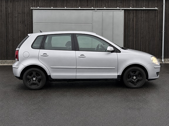 Volkswagen Polo Cross 4 of 23