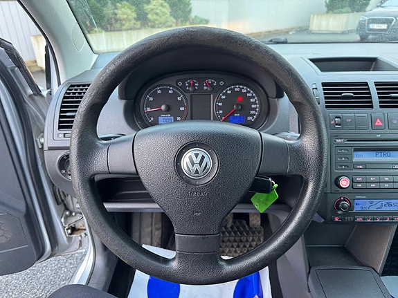 Volkswagen Polo Cross 12 of 23
