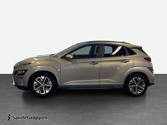 Hyundai Kona 2 of 5