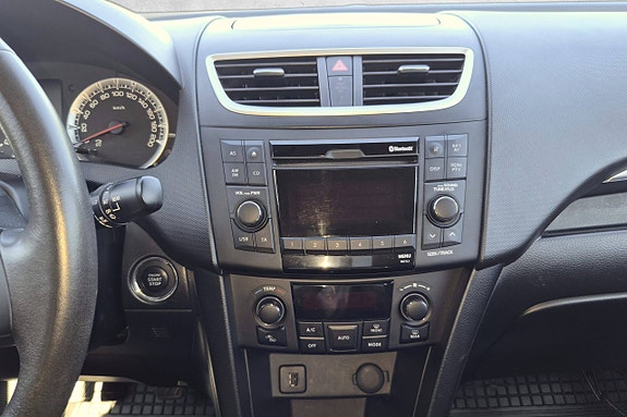 Suzuki Swift 24 of 29