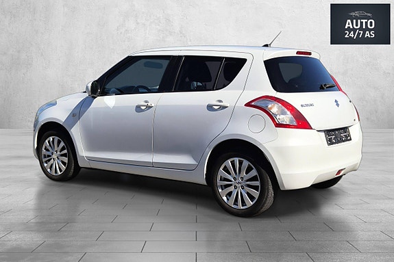 Suzuki Swift 11 of 29