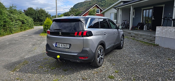 Peugeot 5008 5 of 13