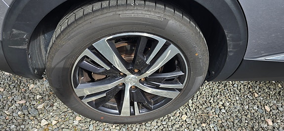 Peugeot 5008 9 of 13